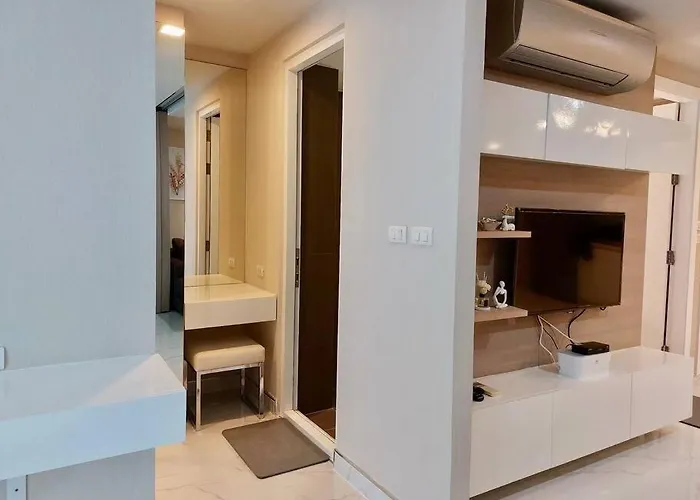 - Sukhumvit Soi 5 Bts Nana- Size 47m2 Bangkok