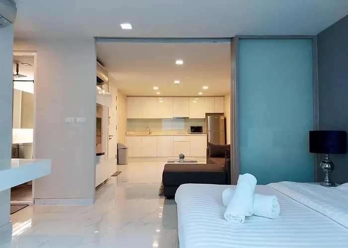 - Sukhumvit Soi 5 Bts Nana- Size 47m2